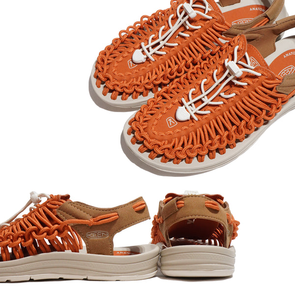 KEEN UNEEK 1030734 GOLD FLAME/CHIPMUNK