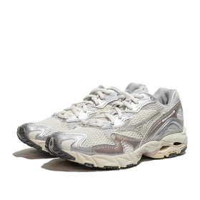 MIZUNO WAVE RIDER 10 オフD1GA243104 ホワイト×ライトベージュ×シルバー